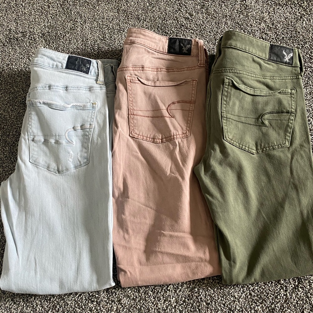 Women American Eagle jeans
